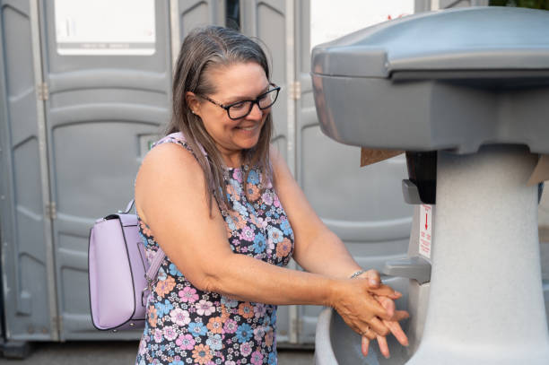 Best Construction site porta potty rental  in Aledo, IL
